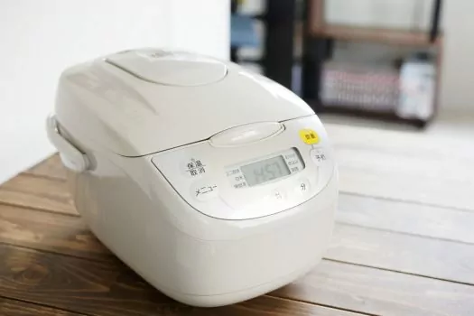 Le rice cooker, le cuiseur à riz japonais